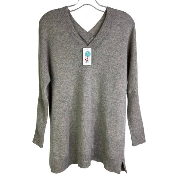 Subtle Luxury 100% Cashmere Sweater Womens XS Gray Knit Easy V-Neck NWT - Picture 1 of 8